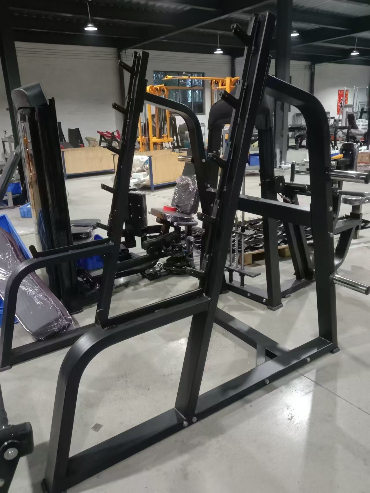 Squat Rack Power - แร็คสควอทแบบ Power Cage, แร็คยกน้ำหนักแบบใช้แผ่นน้ำหนักพร้อมแขนกันกระแทกสำหรับการยกน้ำหนักและฝึกความแข็งแรง, อุปกรณ์ออกกำลังกายเชิงพาณิชย์