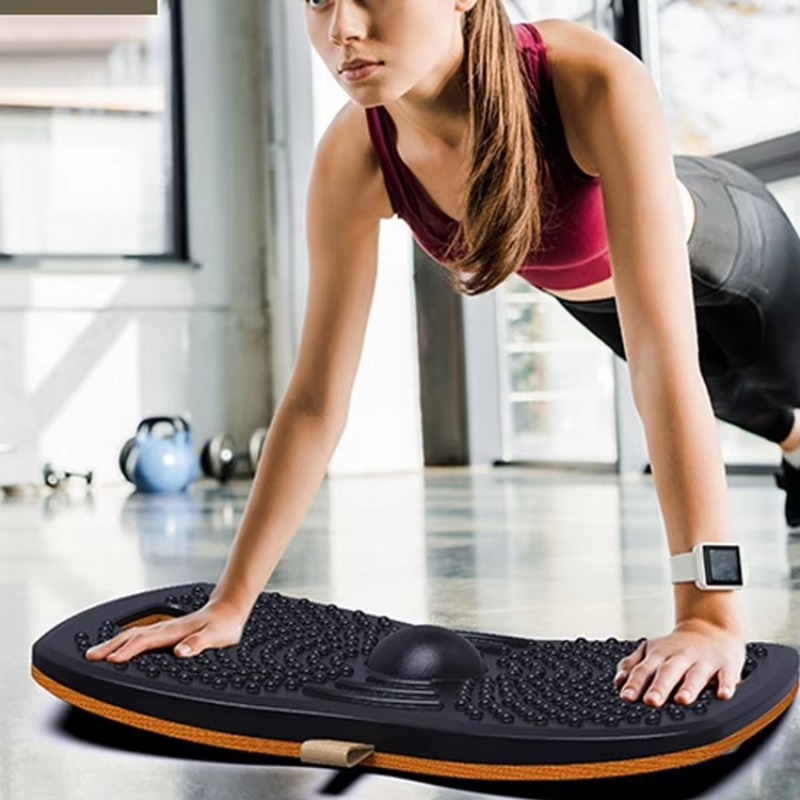 Home Gym Design - แผ่นรองโต๊ะทำงานแบบยืน ป้องกันความเมื่อยล้า ทำจากไม้ ทรงกระดานทรงตัว ออกแบบตามหลักสรีรศาสตร์ สำหรับใช้ในบ้าน
